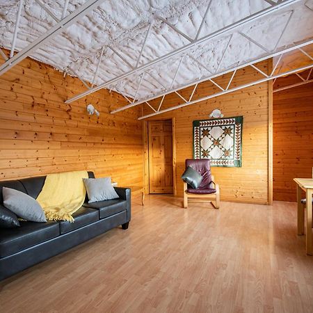 Hotel Sundog Retreat Whitehorse Exterior foto
