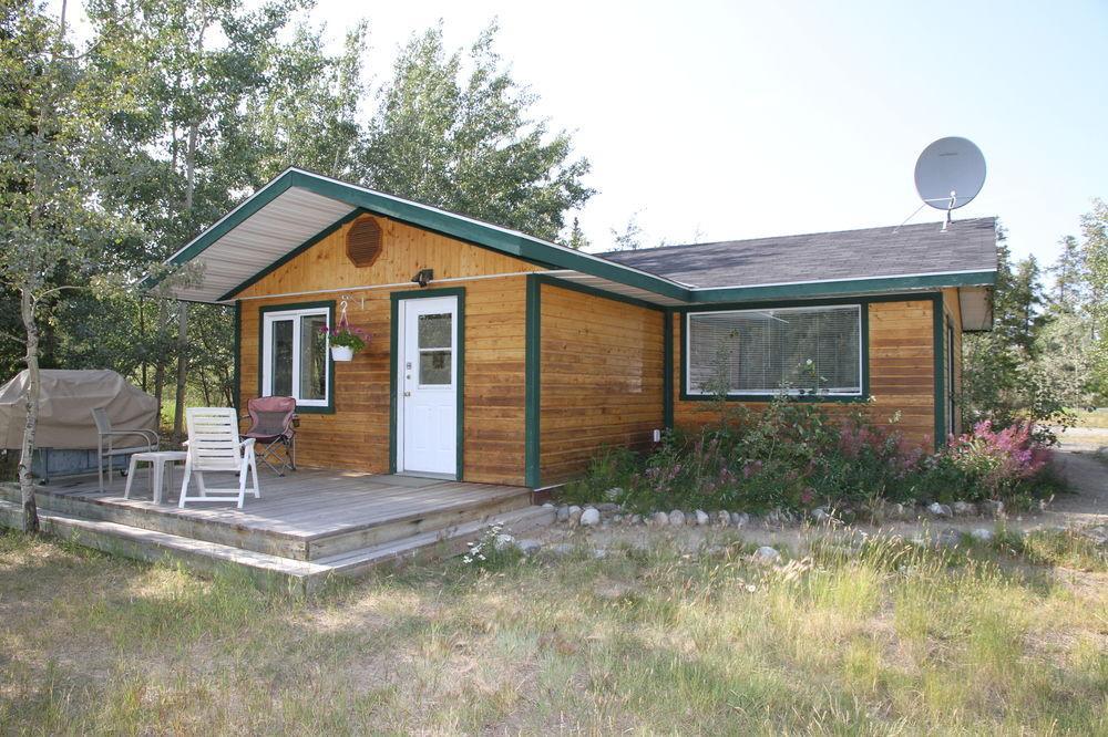 Hotel Sundog Retreat Whitehorse Exterior foto