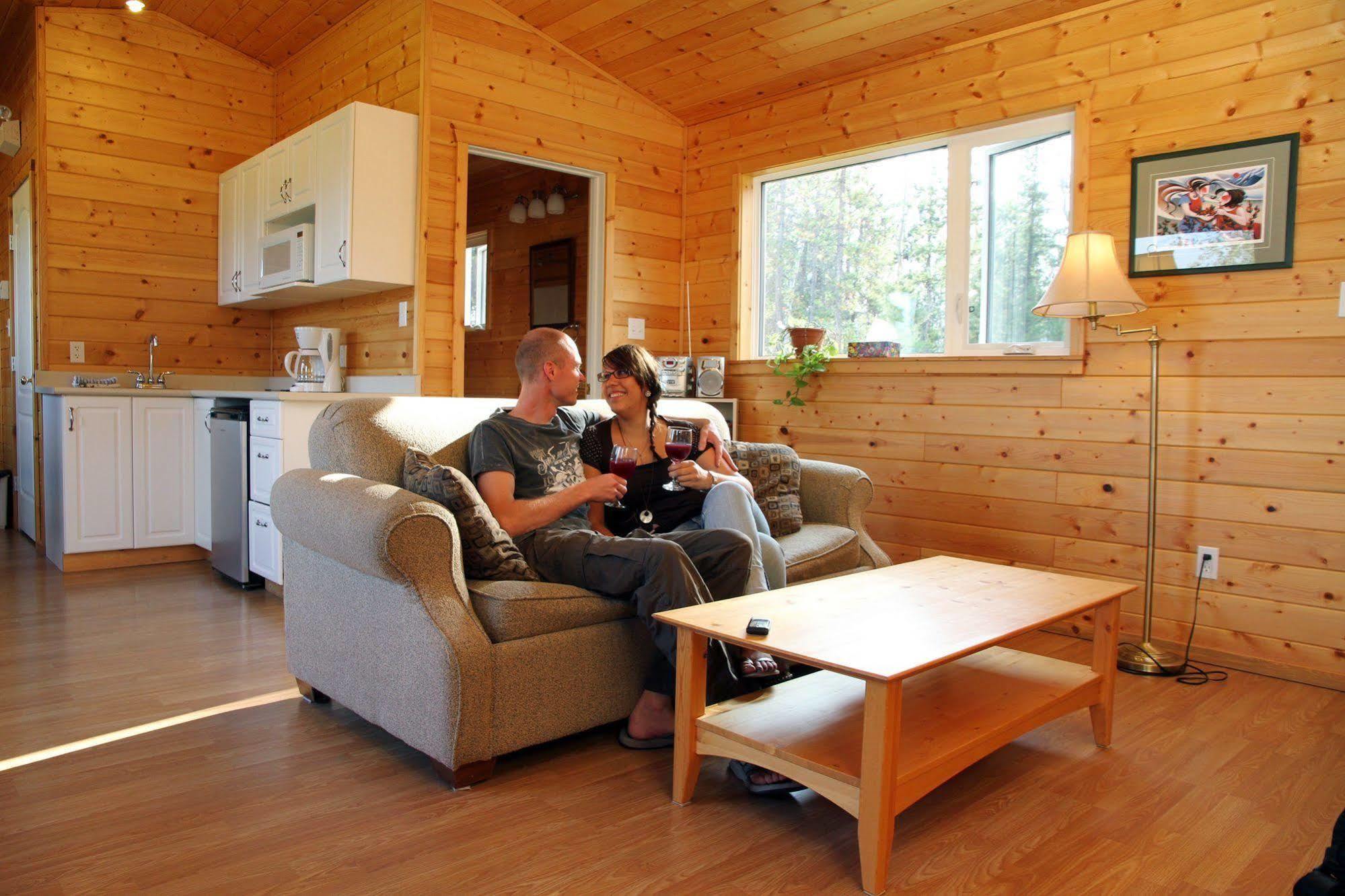 Hotel Sundog Retreat Whitehorse Exterior foto