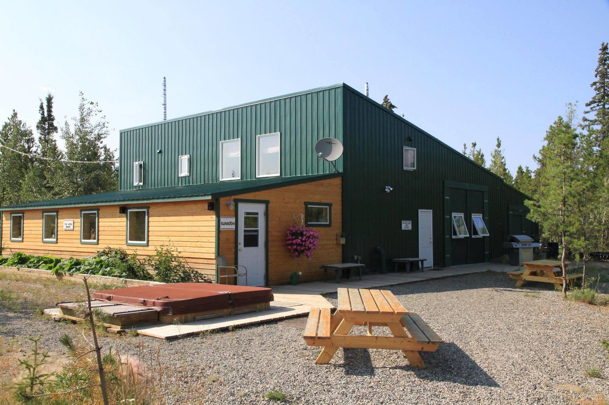 Hotel Sundog Retreat Whitehorse Exterior foto